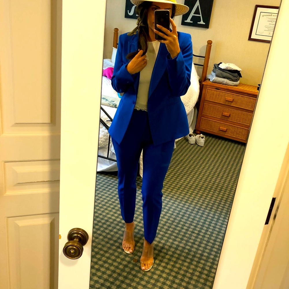 Blue pants suit